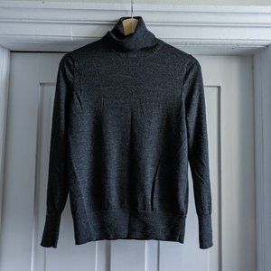 GAP Size S 100% Merino Wool Grey Turtleneck Sweater